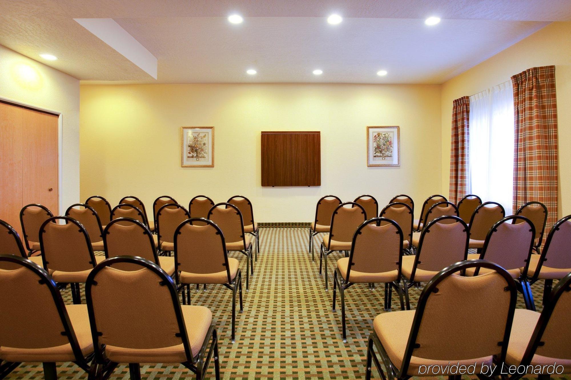 Express & Hesperia, An Ihg 2* Hesperia