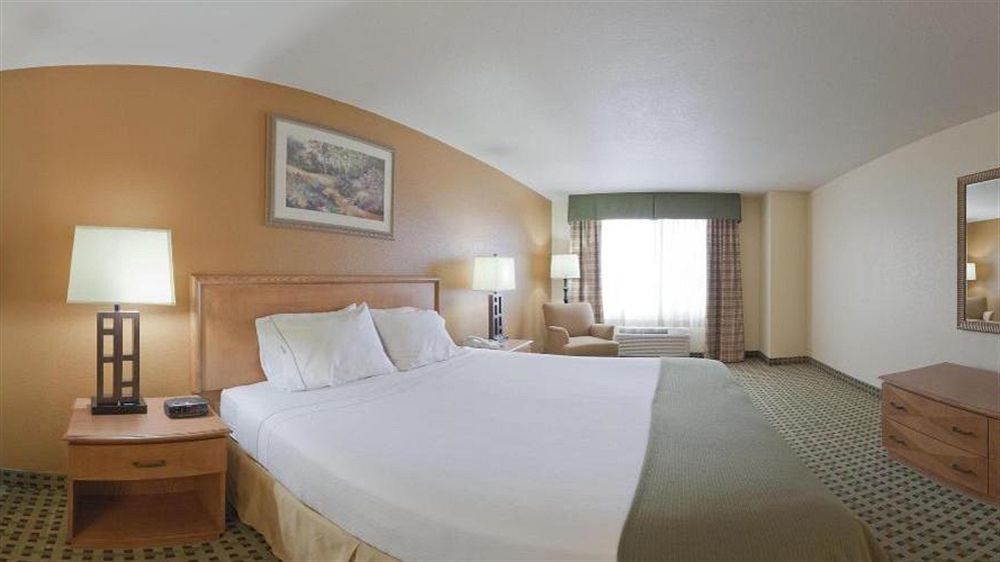 Express & Hesperia, An Ihg 2*
