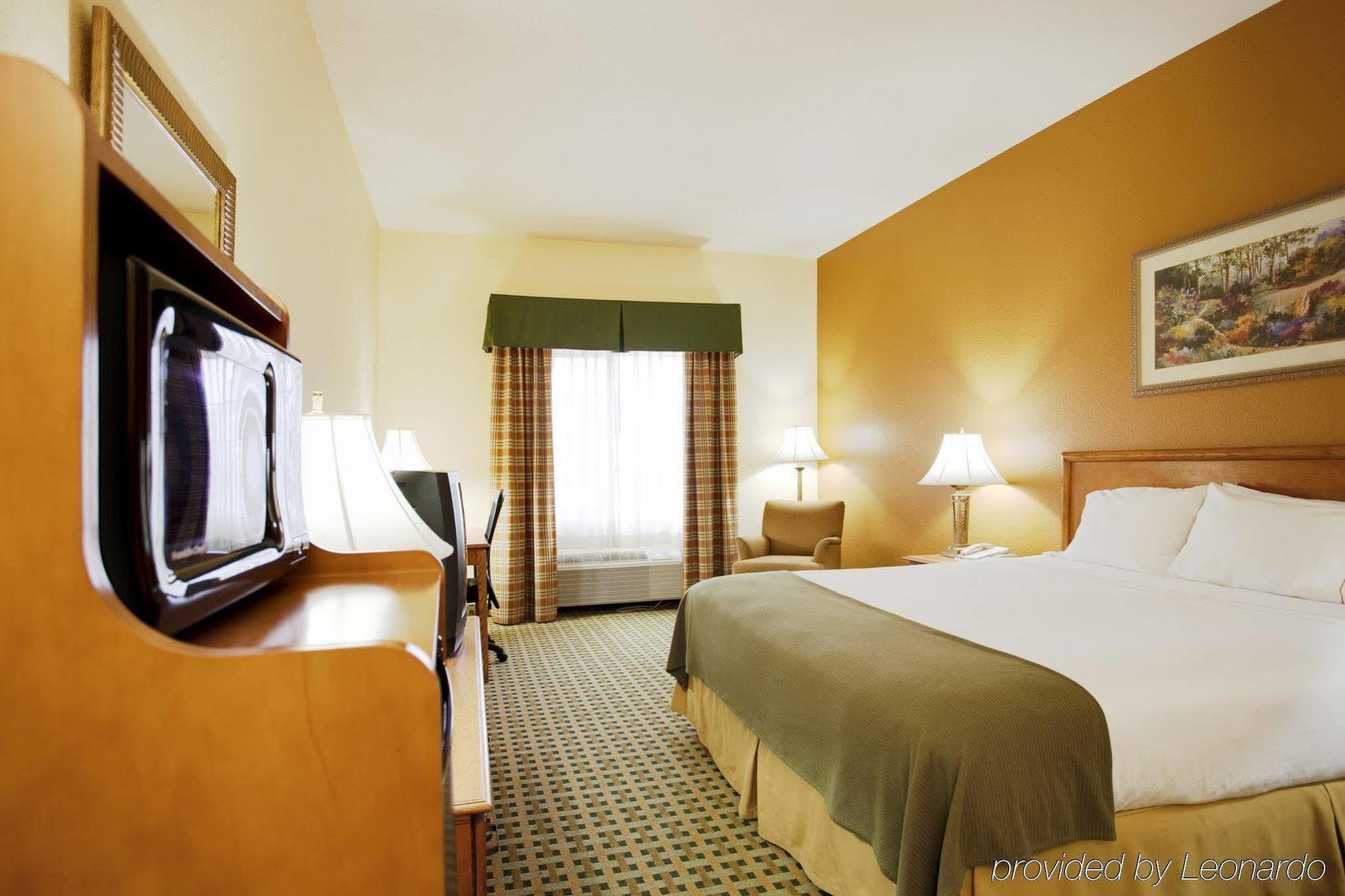 Hotel Express & Hesperia, An Ihg 2*